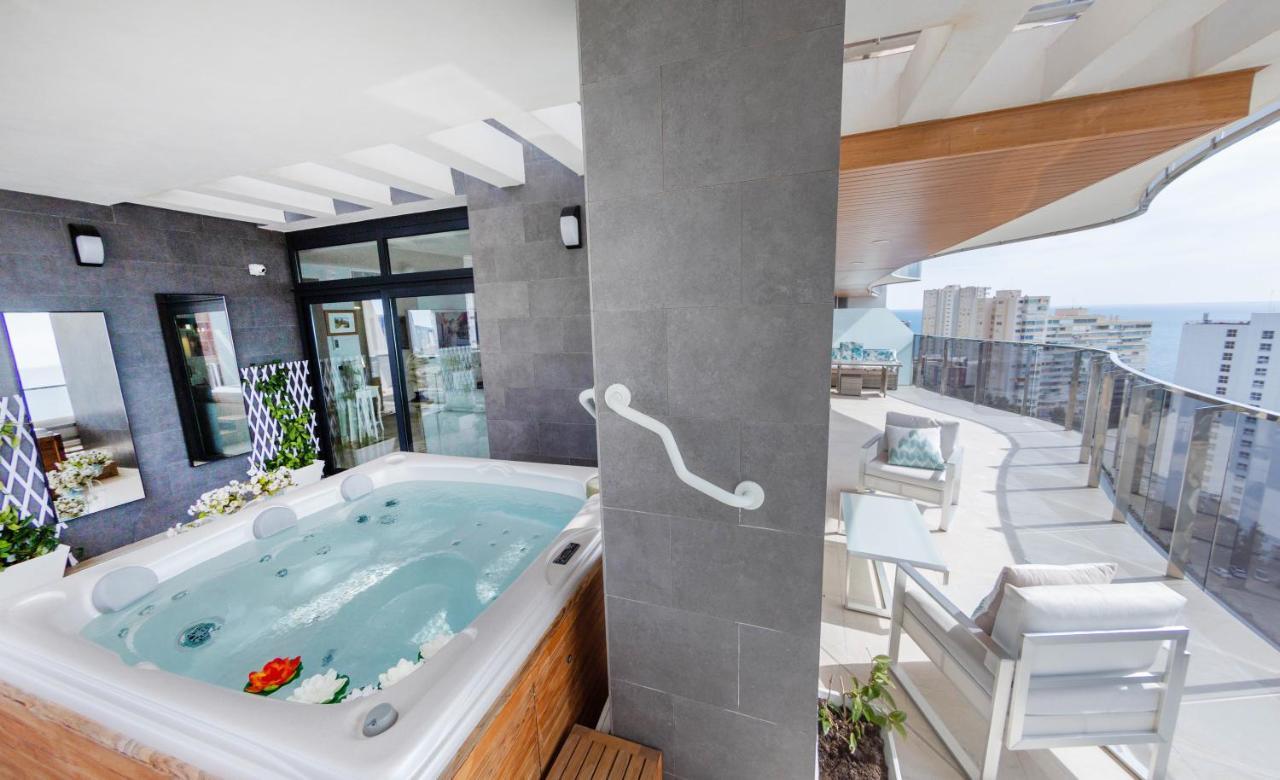 Ferienwohnung Sunset Waves Benidorm Julieta Vistas Al Mar Premium 200 Mt2 Con Jacuzzi En Terraza Exterior foto